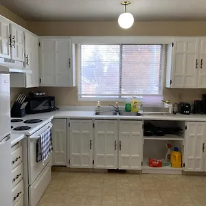 Mt Pleasant Nw 2 Bedrooms 500 Apartment Calgary