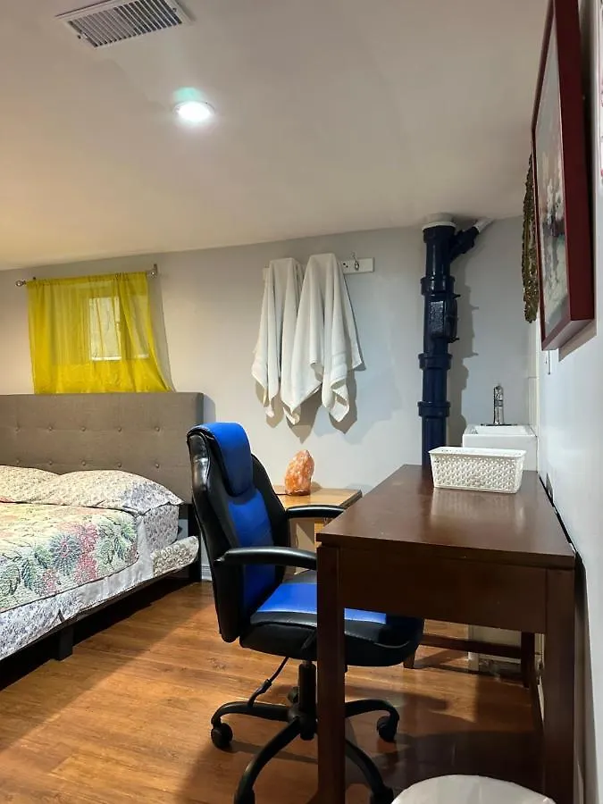 Ghalib Homestay Toronto 0*,  Canada