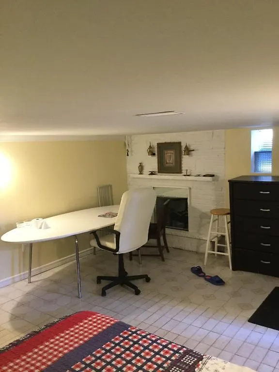 Ghalib Homestay Toronto 0*,